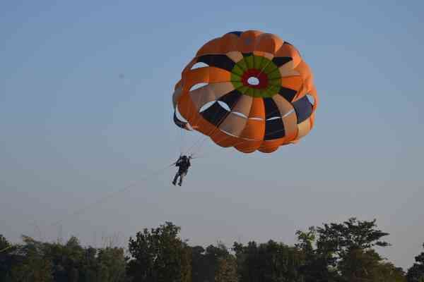 Paragliding in Tatapani