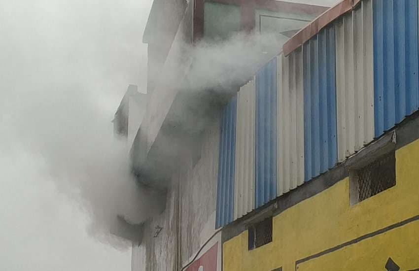 Fire in Tikamgarh warehouse