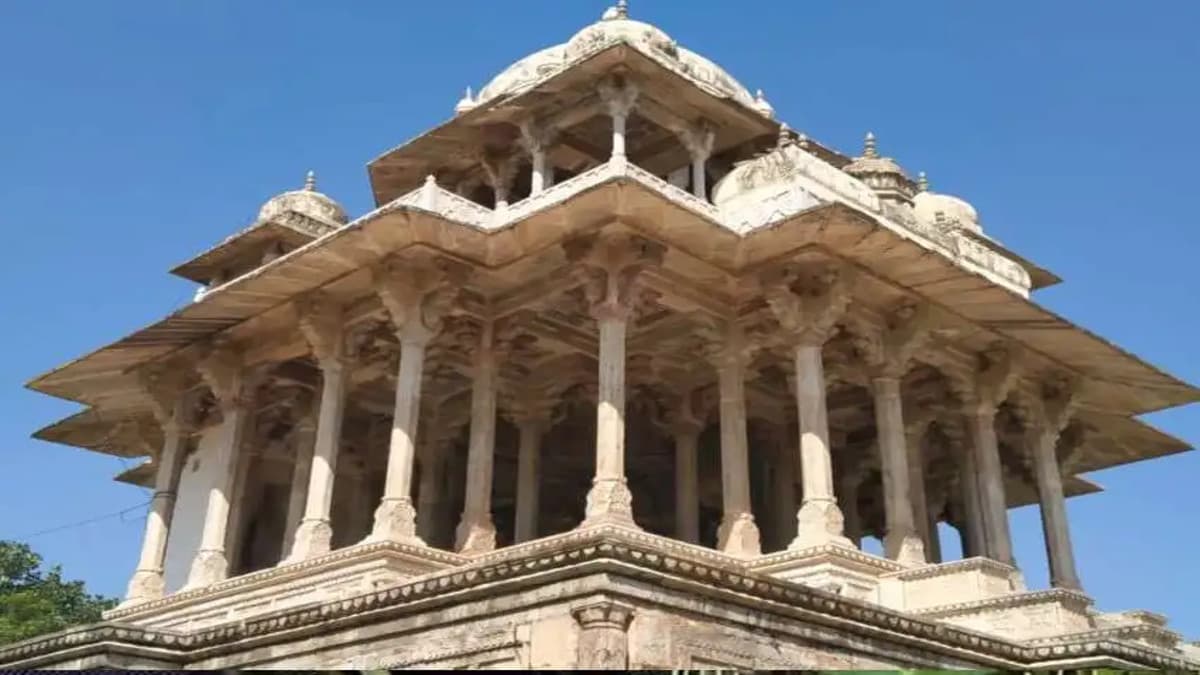 84 Pillars In Bundi