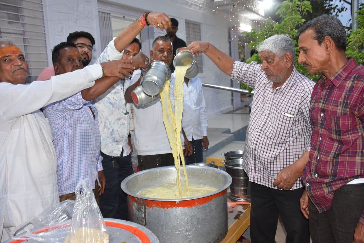 Fair of devotees in Shiva temples on Mahashivratri