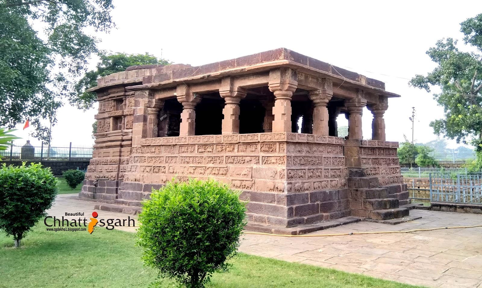 Shiv Mandir: देवबलौदा में स्थित 13वीं शताब्दी का प्राचीन शिव मंदिर, देखें तस्वीरें     