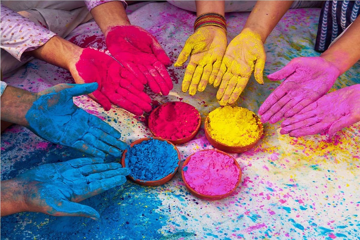 Holi 2025: 100 सालों से होली पर यहां होती है कुहकी नृत्य, जानिए लोगों ने क्या कहा?